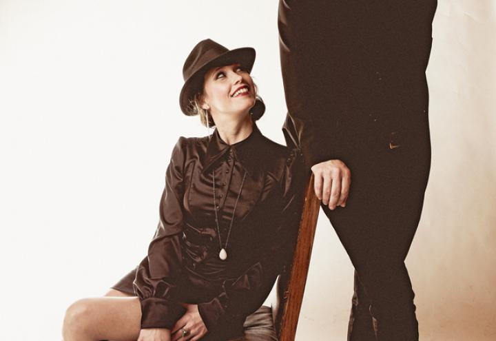 Sarah Lee Guthrie & Johnny Irion 