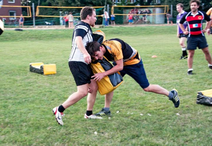 Thore tut’s … Rugby spielen 