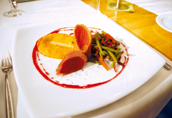 Rezept zur Osterzeit: Gebratenes Salzwiesenlamm 