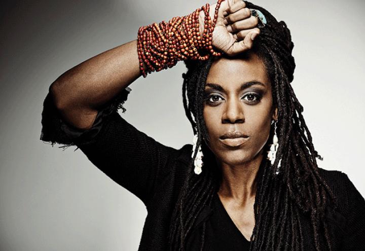 Akua Naru live im MAX Nachttheater 