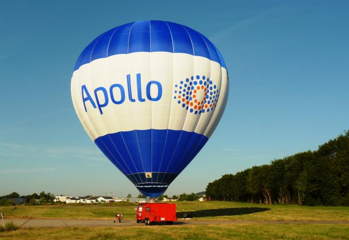 Mit Apollo-Optik eine Ballonfahrt über die Kieler Woche gewinnen 