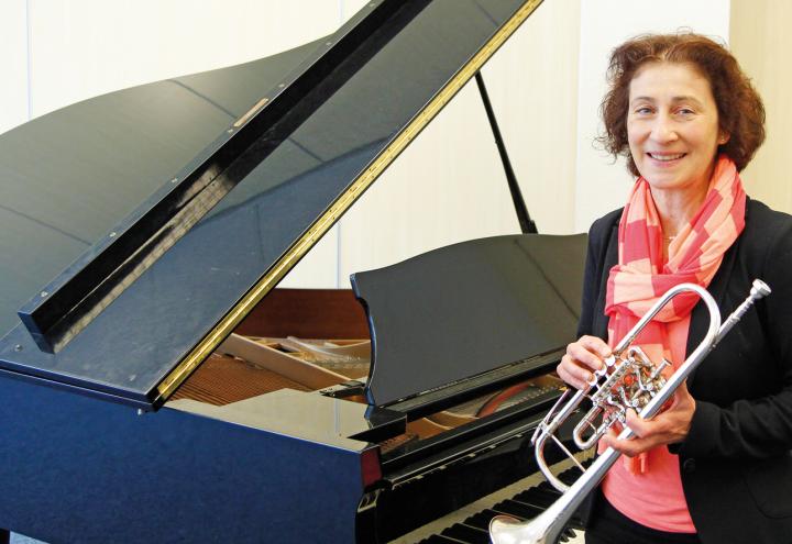 Diplom-Kapellmeisterin Sonja Hummel im Porträt 