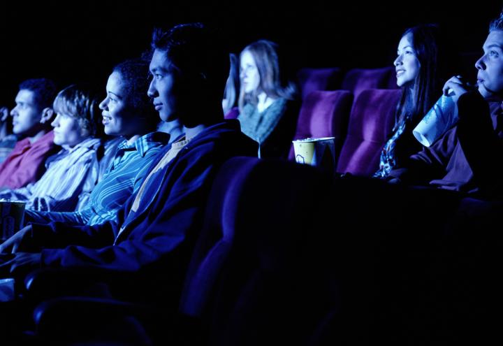 „Die vier Teufel“: Dänischer Stummfilm im STUDIO – Filmtheater 