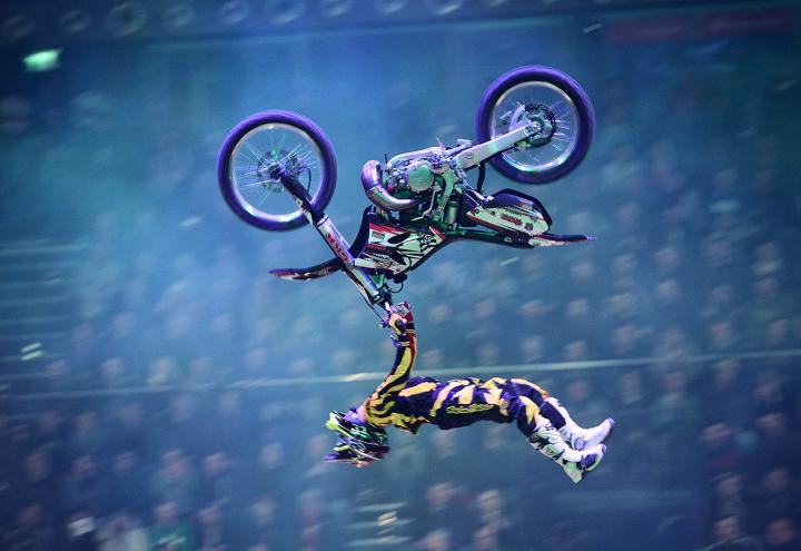 Actiongeladen und spektakulär: Die ADAC Jump & Race Masters in Kiel