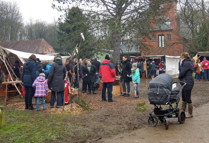 14. Historischer Weihnachtsmarkt auf Gut Bossee