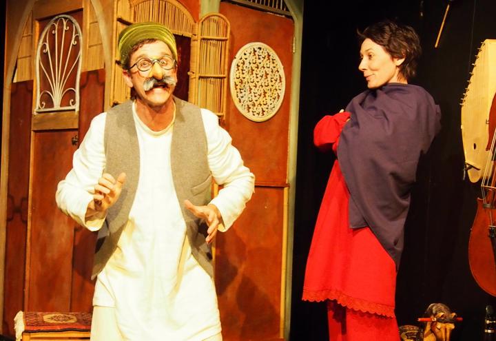 „Der Wunderkasten“ – ein Erzähltheater der Compagnie Aventure 