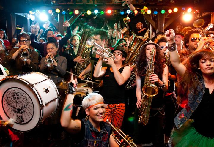 Jägermeister Blaskapelle rockt die KiWo 