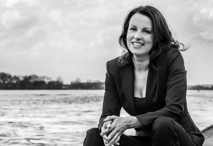 Maiken Nielsen liest aus „Und unter uns die Welt“