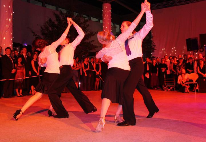 Jetzt schon Karten für den Uni-Ball 2017 sichern!