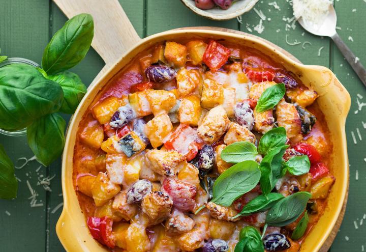Hähnchen-Gemüse-Gratin mit Parmesan 