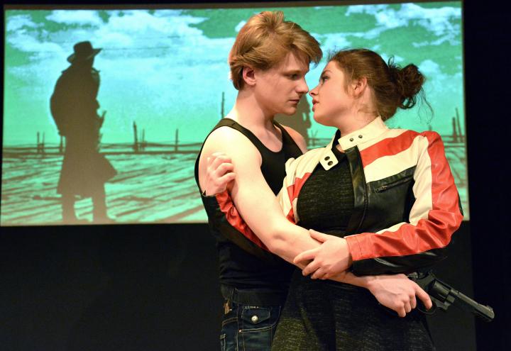 „Burning Love“ im Theater Die jungen Komödianten 