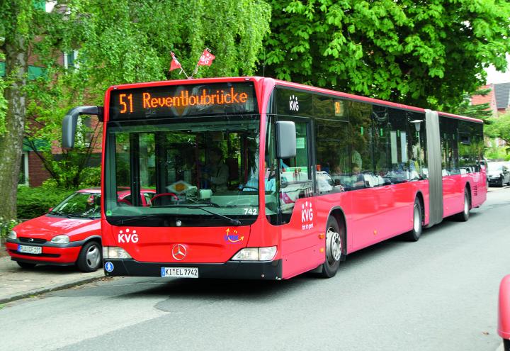 Mit dem ÖPNV günstig zur Kieler Woche 