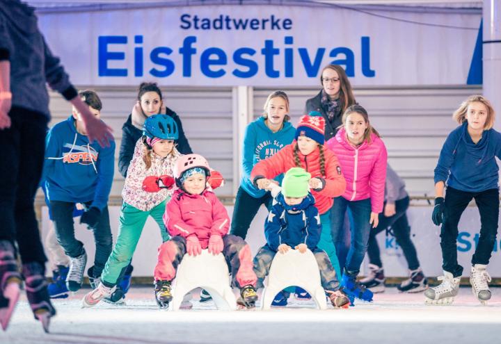 Eislaufen am Kieler Ostseekai 