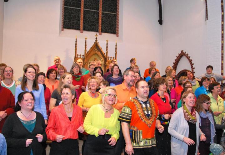 Gospelchor Holtenau singt in der Nikolaikirche 