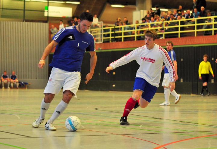Rasanter Hallenfußball im Sportforum 