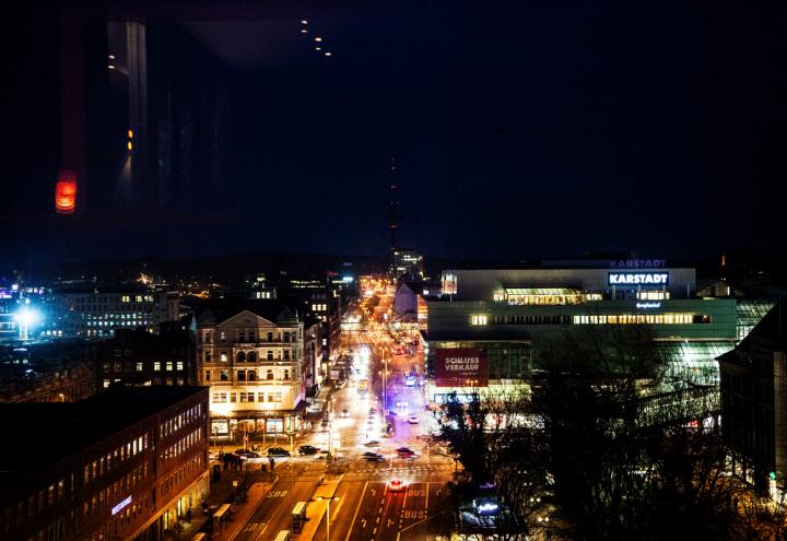 Erlebnisvolle Weihnachtsfeiern über den Dächern der Stadt 