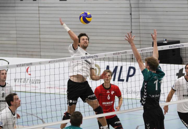 Da steht die Halle Kopf 