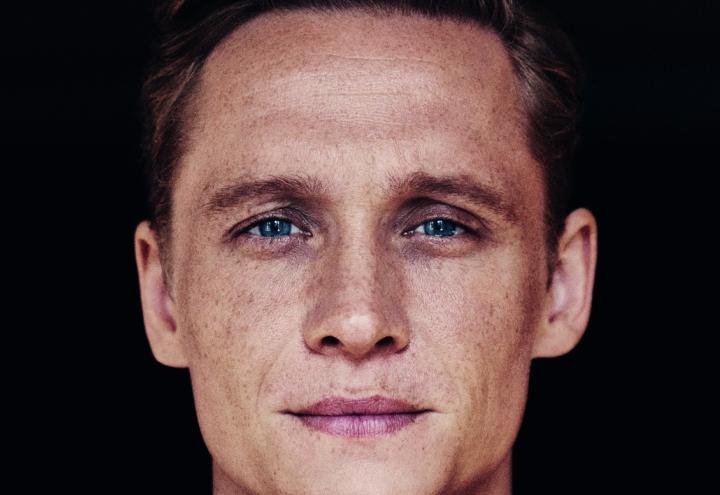 Matthias Schweighöfer singt