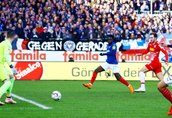 Holstein Kiel: Störche mischen weiterhin oben mit 