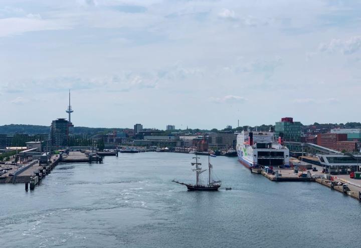 Hafenrundfahrten und Sommerfahrpläne in Kiel starten wieder 