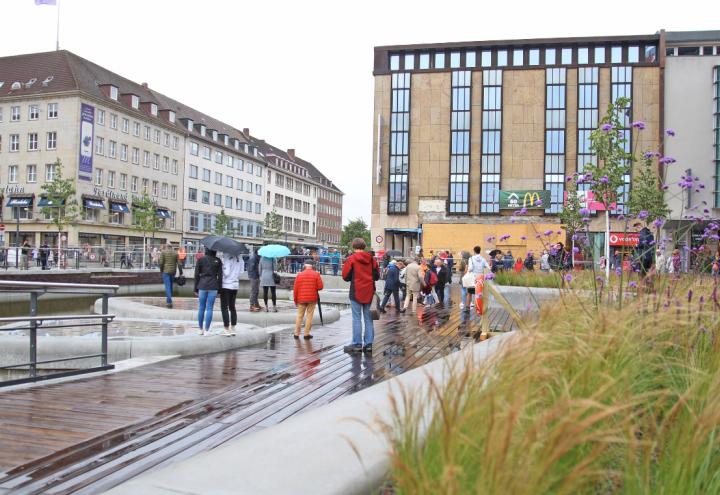 Mehrheit stimmt für „Holstenfleet“ 
