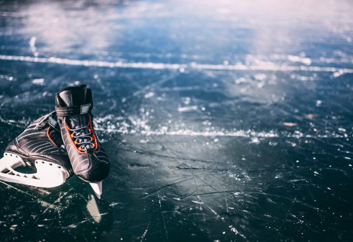  Stadt warnt vor dünnen Eisdecken 