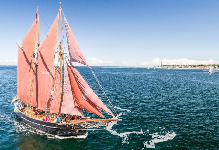 Wird „TS Zuversicht“ zum Patenschiff?