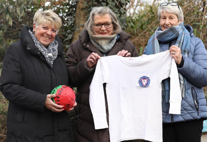Holsteins Frauen im Handball-Himmel 