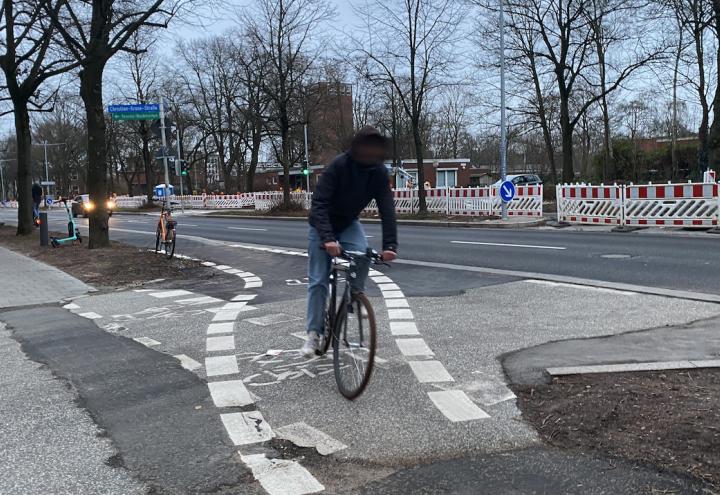 Hier sorgt die Baustelle Gutenbergstraße für Engpass