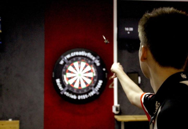 TSV Schönberg ist Zentrum der Darts-Amateure