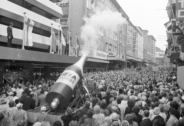 Die schönsten Bilder der Holstenstraße werden gekührt