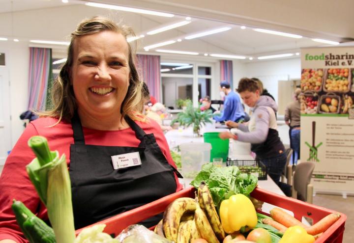 Food-Sharing Kiel: Was ist eine Schnippel-Party?