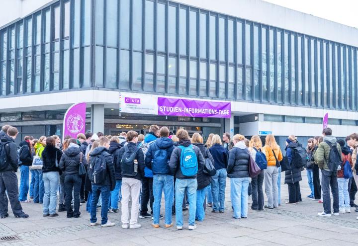 Uni Kiel stellt über 200 Studiengänge vor
