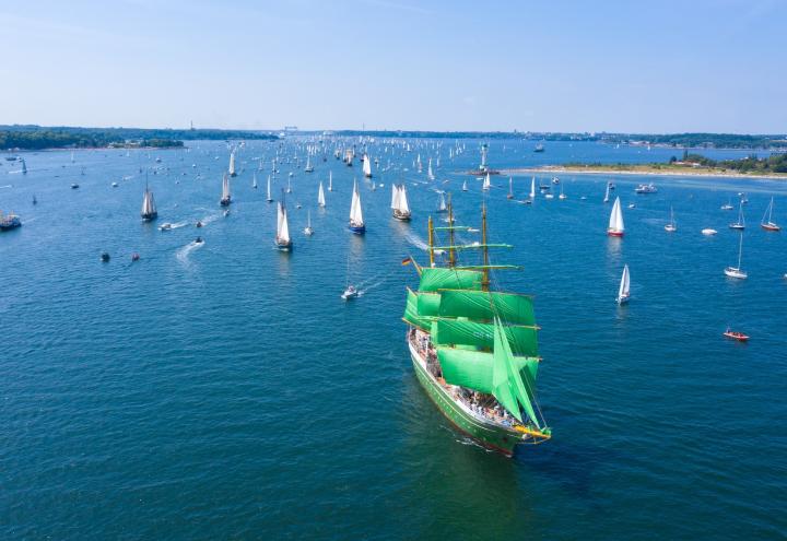 Erlebe die Kieler Woche auf dem Wasser!
