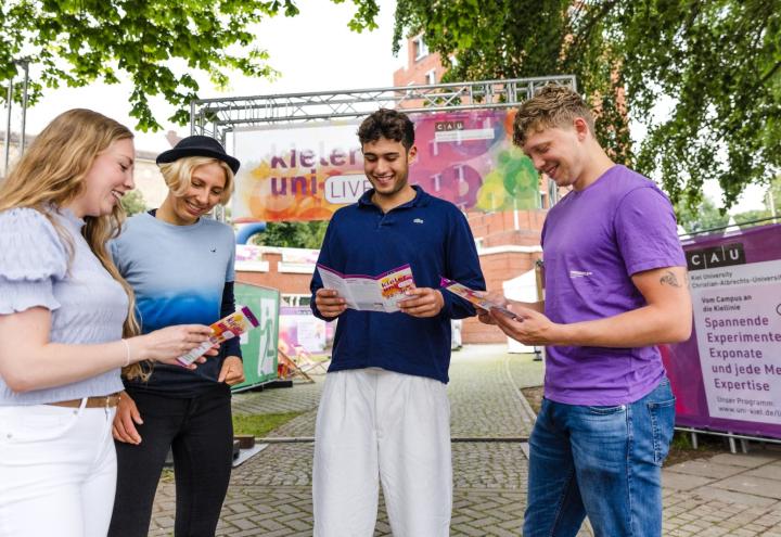 Die CAU feiert die „kieler uni live“ an der Kiellinie! 