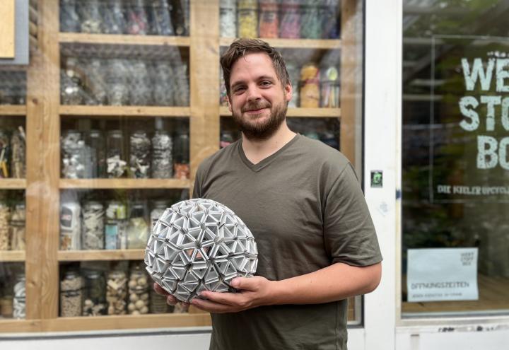 Tobias Böcker begeistert für Materialrettung in Kiel 